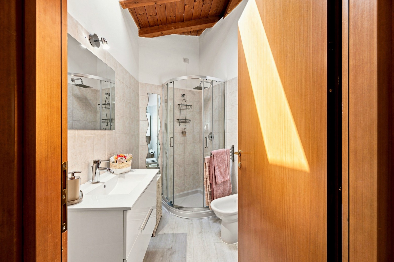 Bagno con doccia